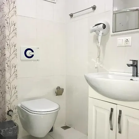 Istanbul'Un Merkezinde Cevahir Avm Karsisi 1+1 Yeni Ev Exterior photo